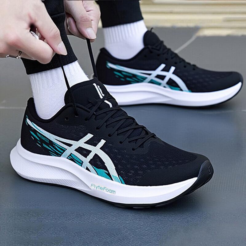 

ASICS Men s Running Shoes 9