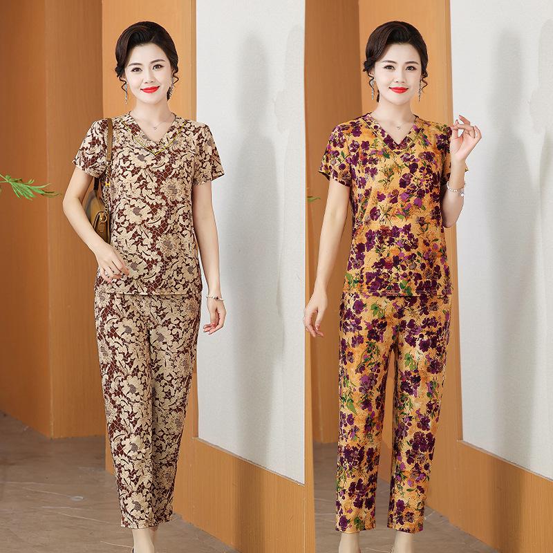 Summer Printed Short-Sleeve T-shirt and Loose Pants Set for Middle-Aged and Elderly Mothers