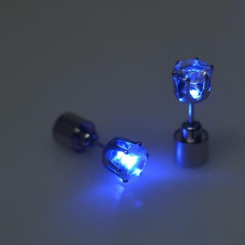 LED Bling Ohrringe Tanz Disco Valentinstagsgeschenke Modeschmuck Blinkende Ohrstecker Rosa LED Ohrringe Für Damen Licht Ohrstecker