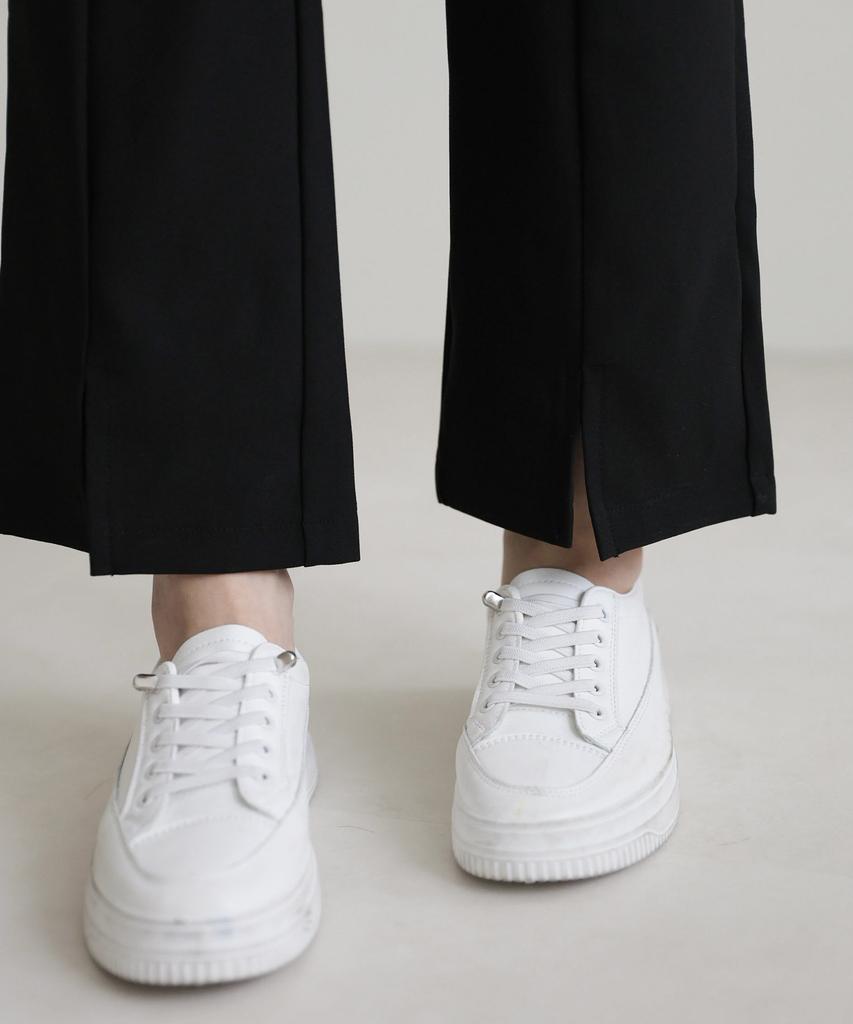 Jikeulib Secret Banding Front Line Slit Semi-Bootcut Slacks