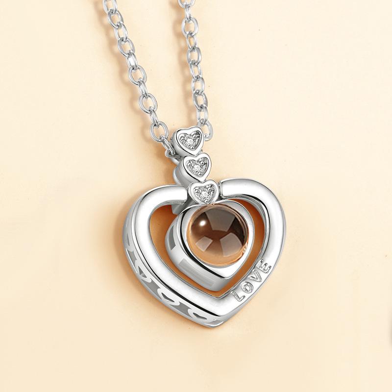 Love Memory Necklace: Projects 'I Love You' in 100 Languages, TikTok-Style Couple's Copper Clavicle Chain