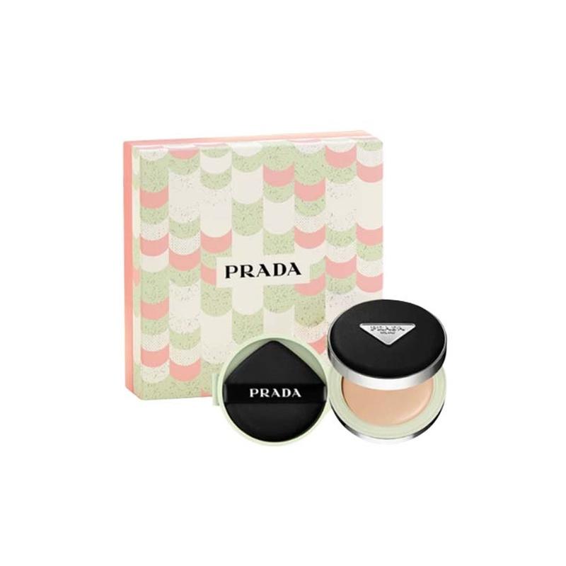 Набор макияжа Prada Nylon Air Cushion Ограниченный подарочный набор Легко наносится Натуральный + Набор из двух предметов: #LN10 кушон 12 г + #LN10 сменный блок кушона 12 г коричневый