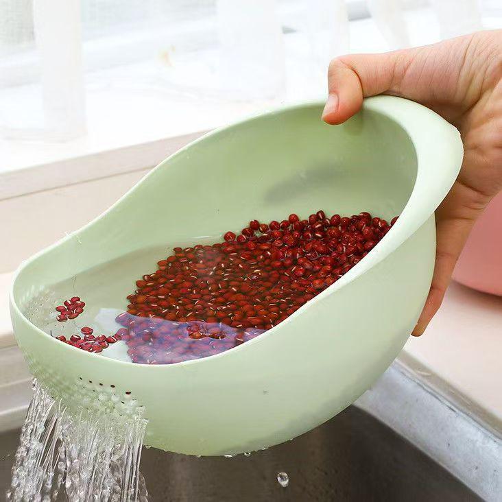 Multifunctional Kitchen Drain Basket and Rice Washing Sieve with Fine Holes - No Rice Leakage, PP Material, for Washing Vegetables/Fruit and Storage.