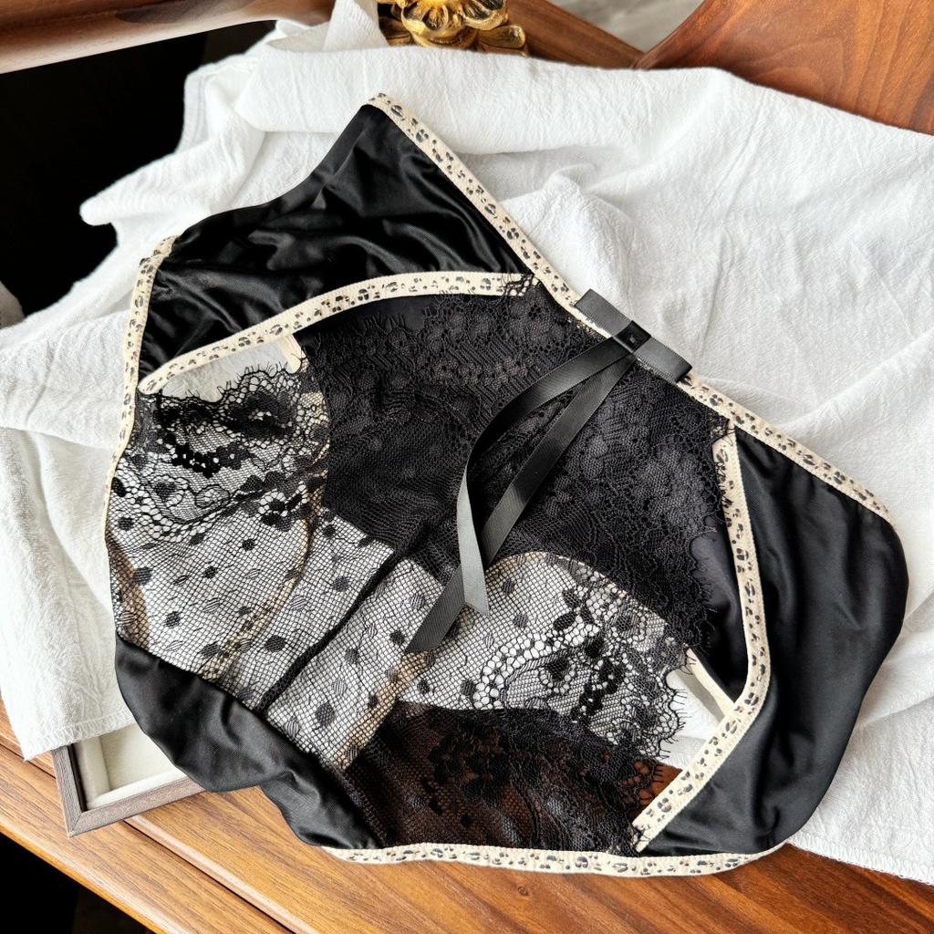 Damshorts med spets och leopardmönster, kant i isilke, för vår och sommar