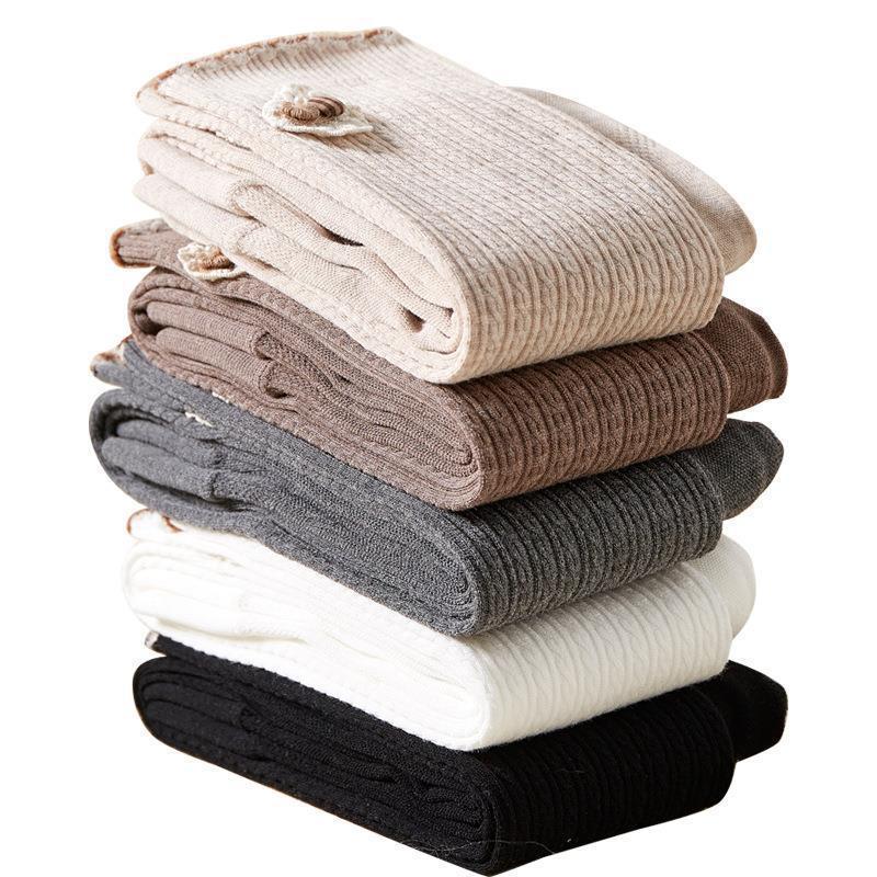 Girls' Fleece Lined Cable Knit Button Flower Tights - Nine-Point Length for Spring, Autumn, and Winter Wear