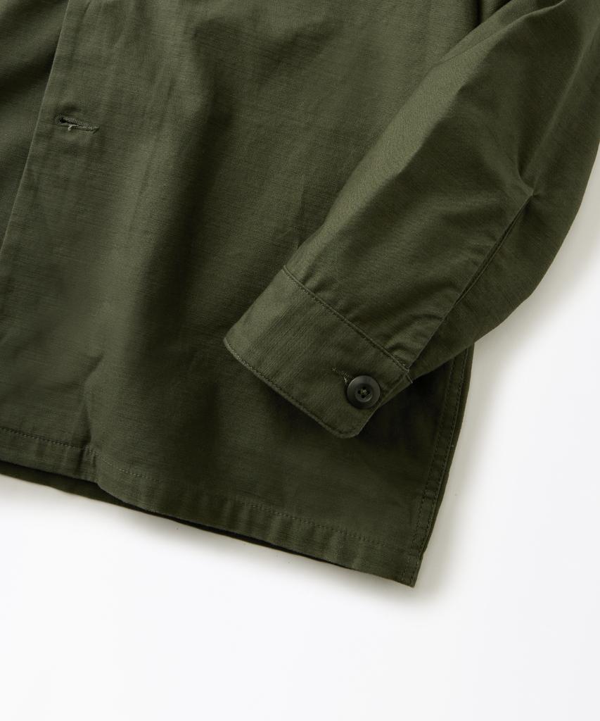Outstanding [Looney Tunes] Wappen Fatigue Shirt_Olive Green