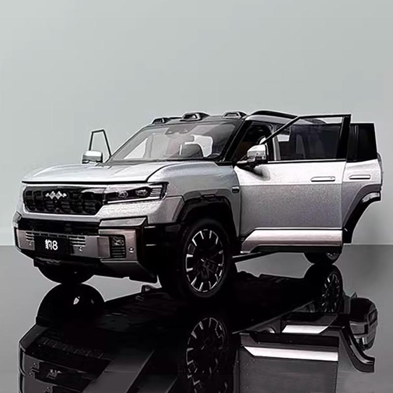 Original equation Leopard 8 car model Leopard 8 SUV 1:18 off-road vehicle alloy car model collection
