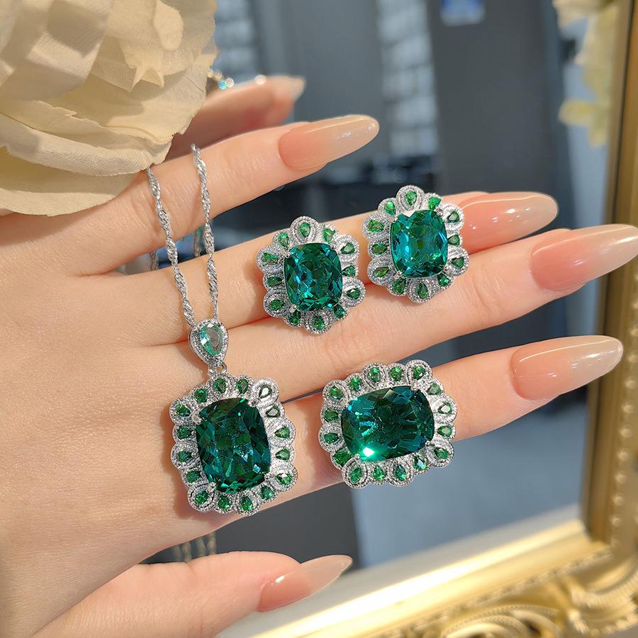 Simulation Royal Blue Treasure Pendant Necklace Pigeon Blood Red Earrings Set Emerald Female Stud Earrings Zircon Ring