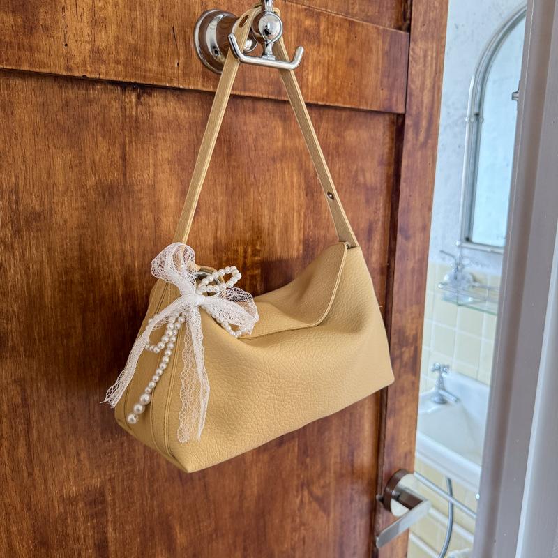 Niche Design Bag Women's Large-capacity New Summer Leisure Shoulder Messenger Bag Commuter Dumpling Bag