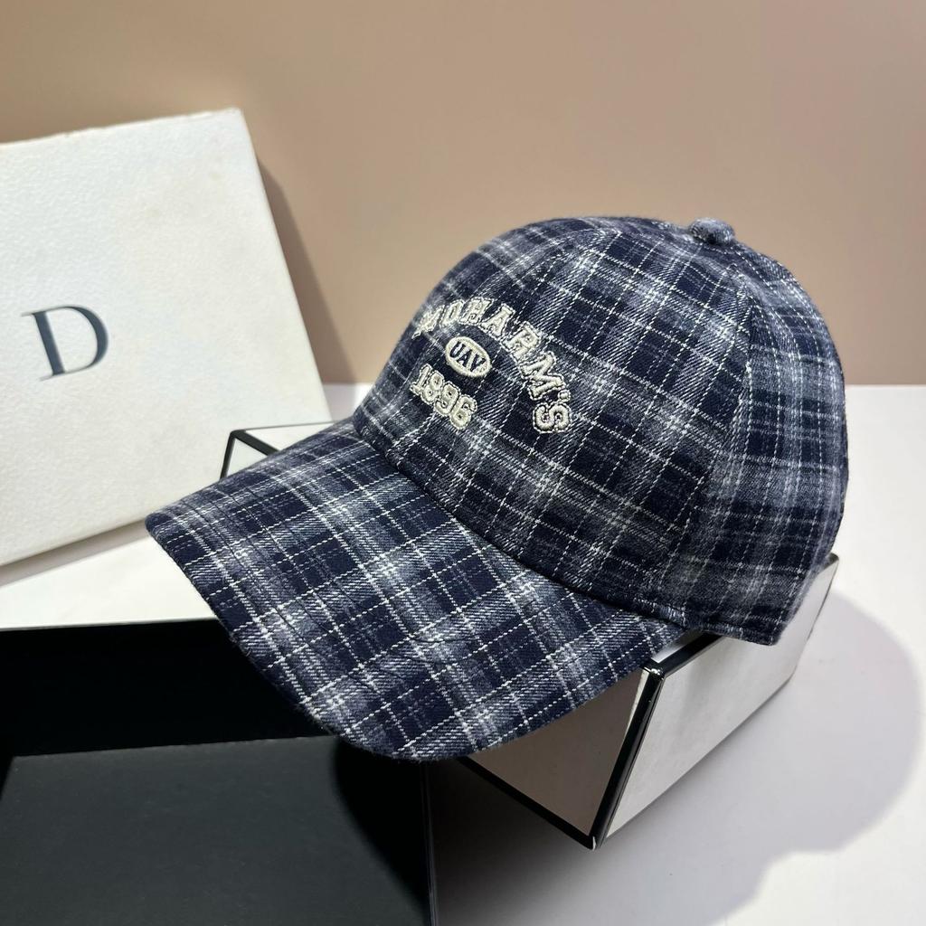 Ins College Style Plaid Baseball Cap England Polished Cotton Cap Men And Women Couple Hat