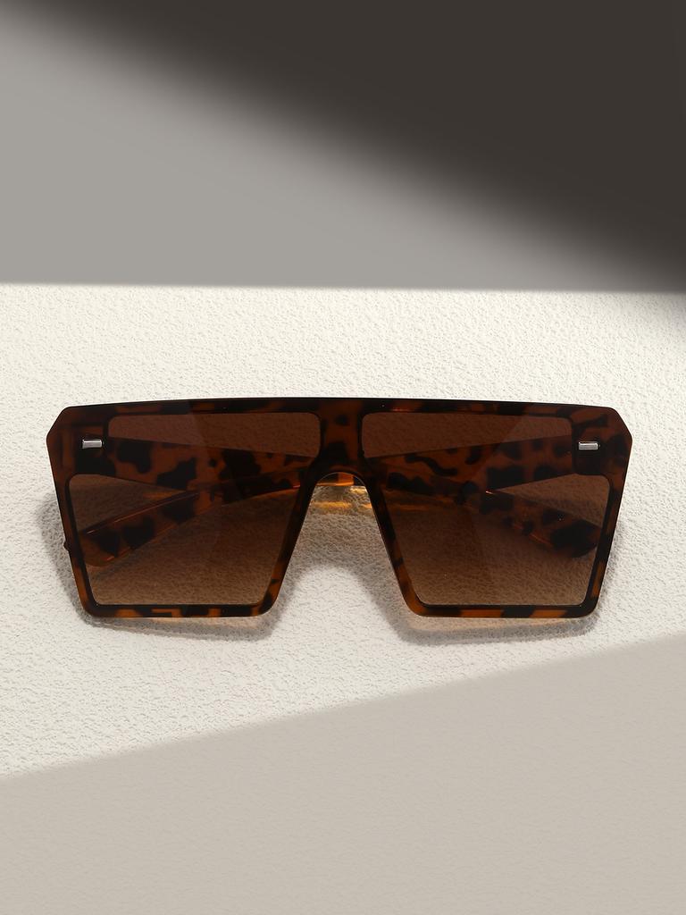 Large Frame Black Fashion Sunglasses for Women Outdoor Sports Riding Glasses Stylish and Comfortable