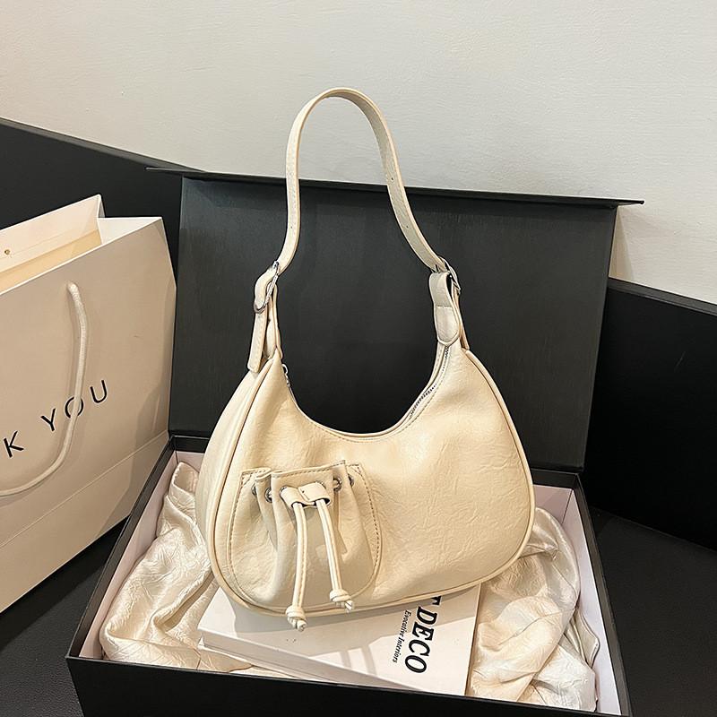 Ielgy Niche Design One-Shoulder Messenger Dumpling Bag Simple