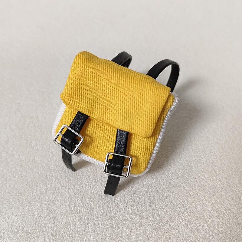 

Комплект одежды с подвеской Лабубу для первого и второго поколения: Включает полосатую рубашку, брюки и сумку для куклы Лабубу