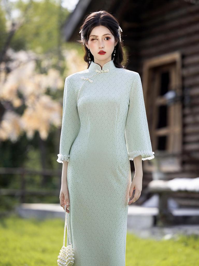 Qingyin 2025 Water Green Qipao: Elegant Long-Sleeve Autumn Style for Women