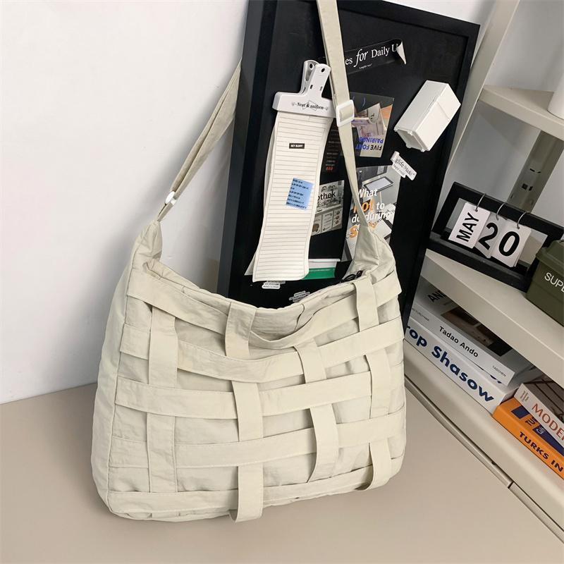 Men's Crossbody Bag Hollow Messenger Bag Women's Large Capacity Shoulder Bag