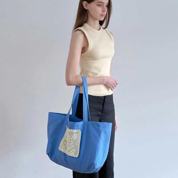 Flower Doily Big Canvas Shopper Bag _ Blue (Flower Doily Circle Knit Handmade Crochet Big Canvas Shopper Bag)