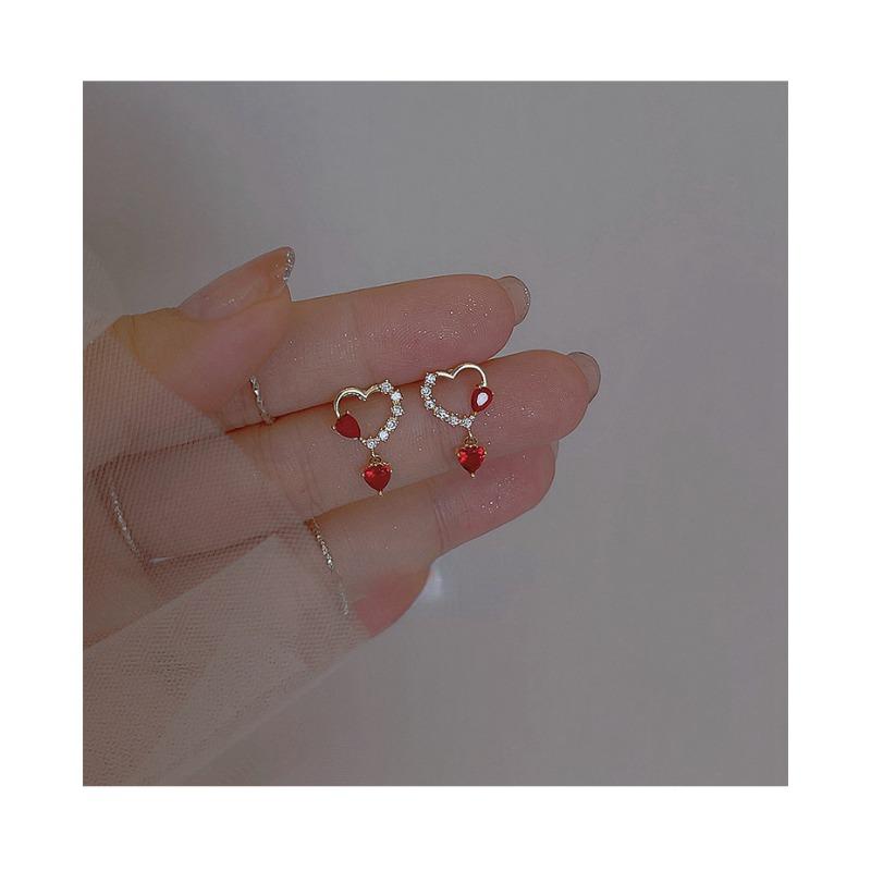 Small Sweet Love Earrings Gentle Zircon Earrings Red Super Flash Earrings New Year Autumn and Winter Earrings