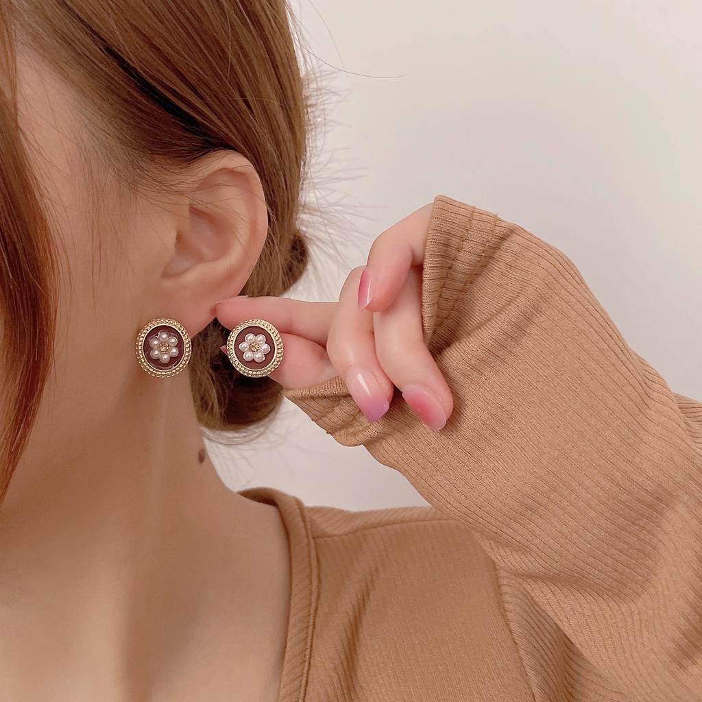 S925 Silver Needle Korean French Retro Stud Earrings Women's Round Pearl Flower Earrings Do Not Fade Trendy Ears