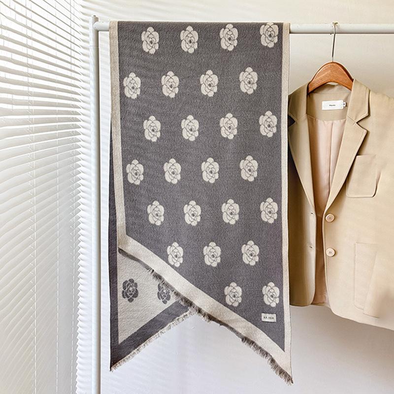 Luxus Damen Weicher Winter Kaschmir Dreiecksschal Mode Kamelie Warmer Schal Und Wickel Bandana Pashmina Damen Schals