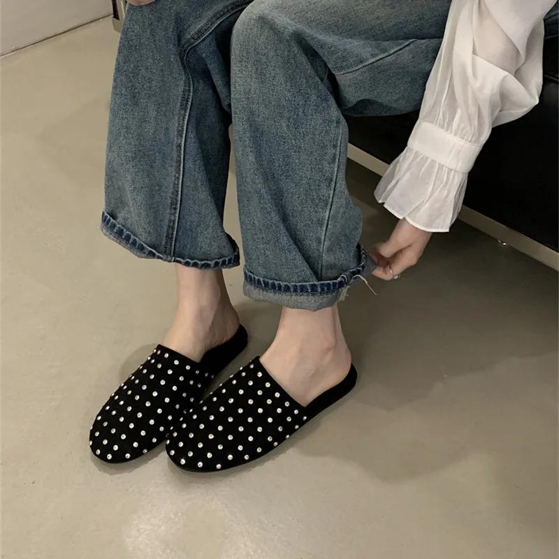 Fashion High Quality Faux Suede Flat Slippers Women Luxury Rhinestone Round Toe Design Casual Shoe Comfort Moccasin Brand Designer Shoes