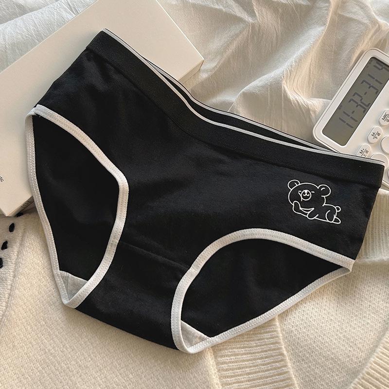 Women's Little Bear Print Cotton Mid-Waist Breathable Japanese Style Soft Triangle Briefs