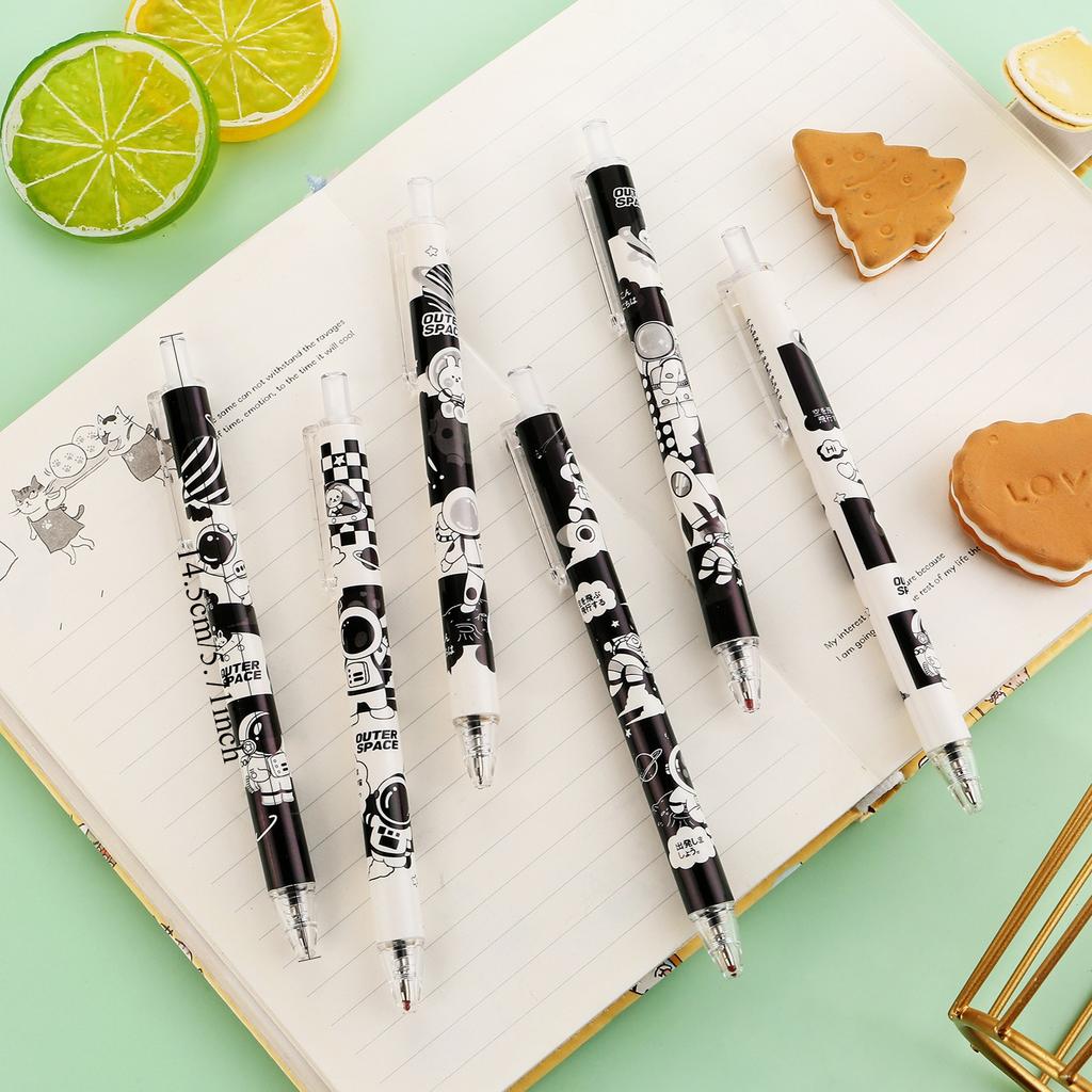 1Pc Black and White Astronaut Pen for School & Office | Smooth Writing & Quick-Drying Back To School Gifts During The Back To School Season Suitable