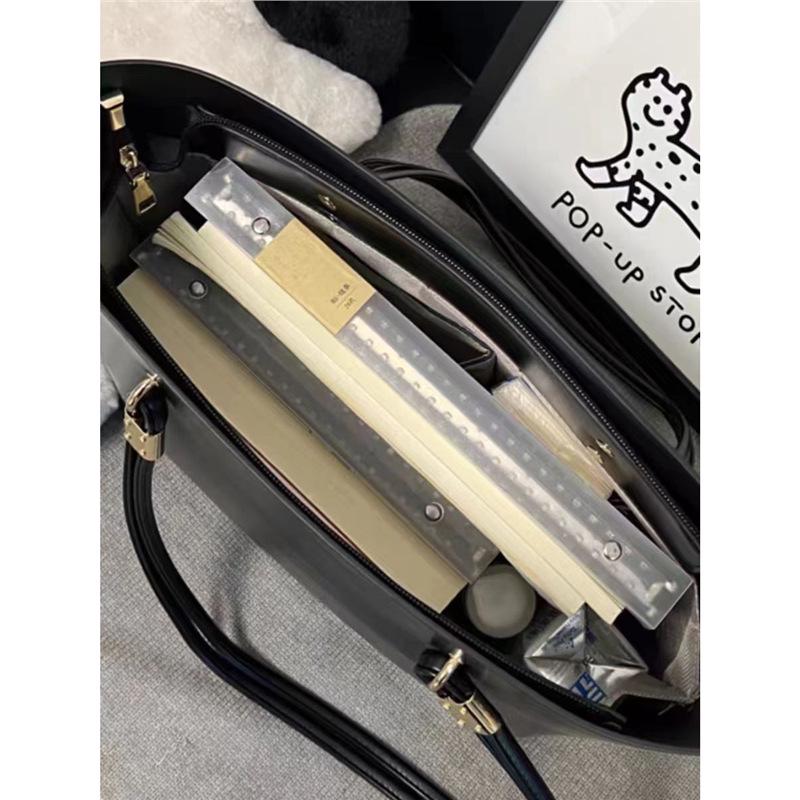 Women's Large Capacity Tote Bag - High-End Student Shoulder Bag for Autumn/Winter 2025