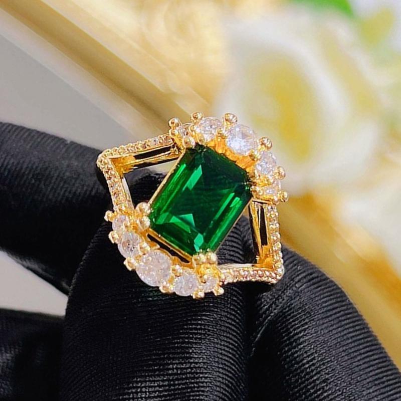 European And American Party New Women'S Ring Green Cube Zirconia Gorgeous Women'S Accessories Anniversary