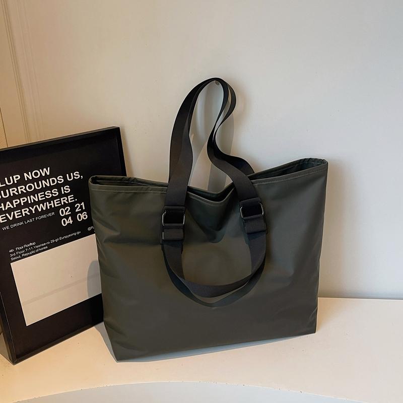 Minimalist Nylon Tote Bag for Women – Large Capacity Shoulder Bag with Adjustable Strap, Perfect for Work & Everyday Use