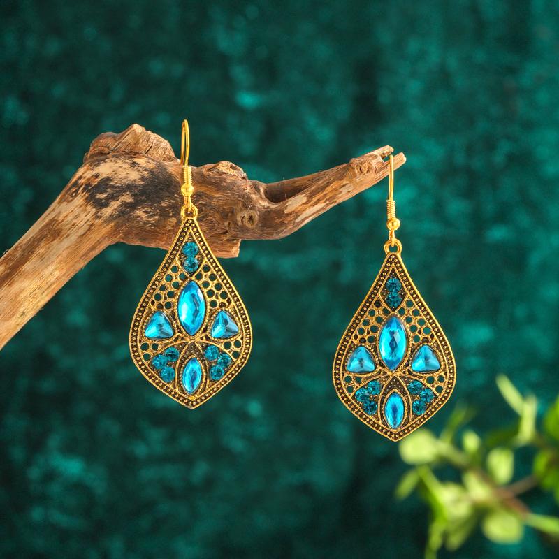 Vintage Ethnic Antique Gold Color Water Drop Earrings for Women Boho Simple Hollow Rhinestone Dangle Earrings Wedding Jewelry