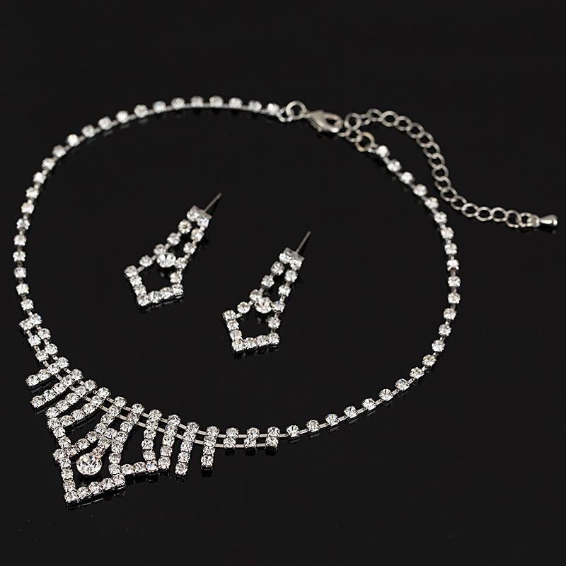 Korean Style Long Exquisite Sweater Chain Necklace Set of Ornaments Accessories in Stock Direct Selling N208