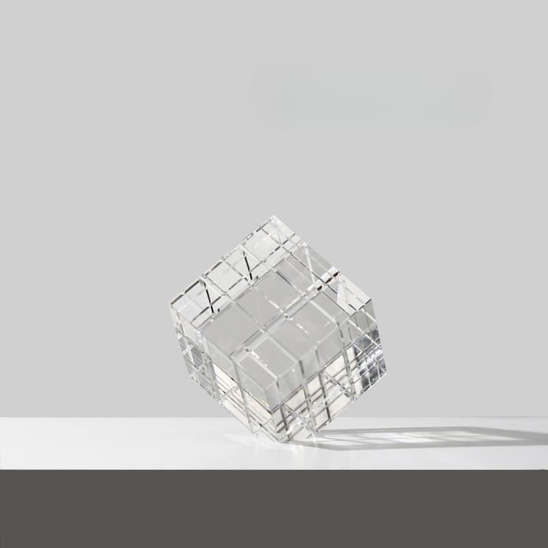 Einzigartiger Top Art Rubiks Würfel Kleine Ornamente Glas Luxus Wohnzimmer Büro TV-Schrank Tischplatte Eingang Heimdekoration