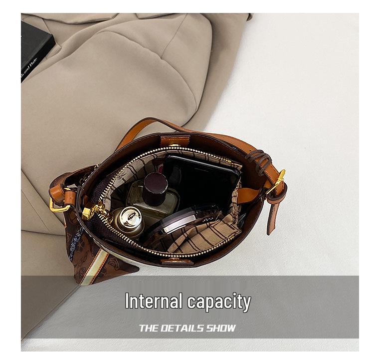 2025 Retro Print Large Capacity Crossbody Bucket Handbag