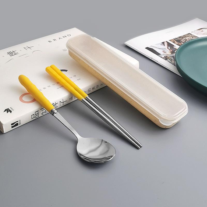 Set di posate ecologiche in paglia di grano: Cucchiaio, Forchetta e Bacchette in Giunto di Bambù - Ideali per Viaggio, Casa, Hotel o come Regalo.