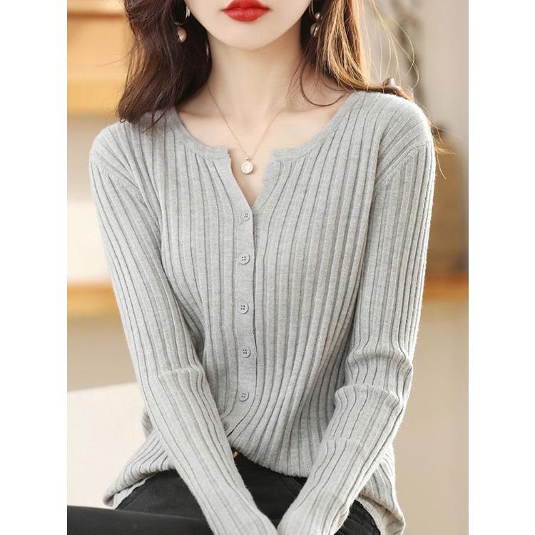 Women's Knitted Cardigan Round Neck Long Sleeved Sweater Solid Color Knitted Top for Autumn and Winter