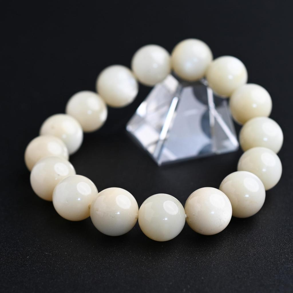 [Eigado] White Moonstone Bracelet, 14mm Beads, 16 Pieces, Inner Diameter Approx. 18cm, Natural Stone, Power Stone, Good Fortune, Compassion, Harmony