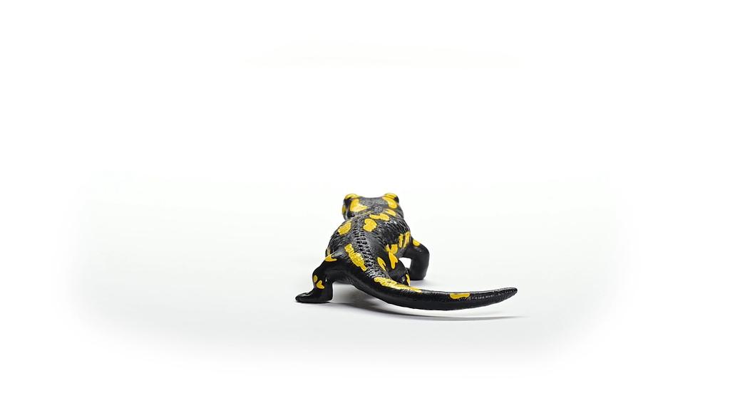 Schleich Wildlife Fire Salamander 14870