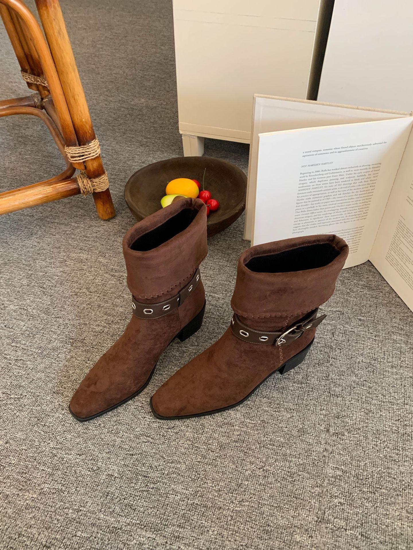 

Широкие сапоги-трубы с острым носком, ковбойские сапоги в западном стиле, новая осенне-зимняя коллекция 2025 года, женские полусапоги на толстом каблуке с ремешком и пряжкой 39 кофейный