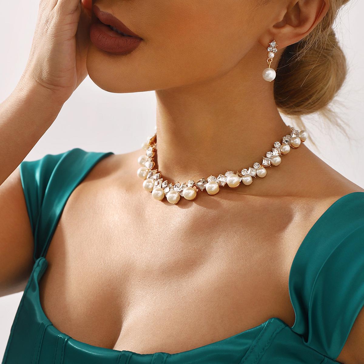 Pearl Gemstone Necklace Set: Women s Light Luxury Sweater & Clavicle Chain