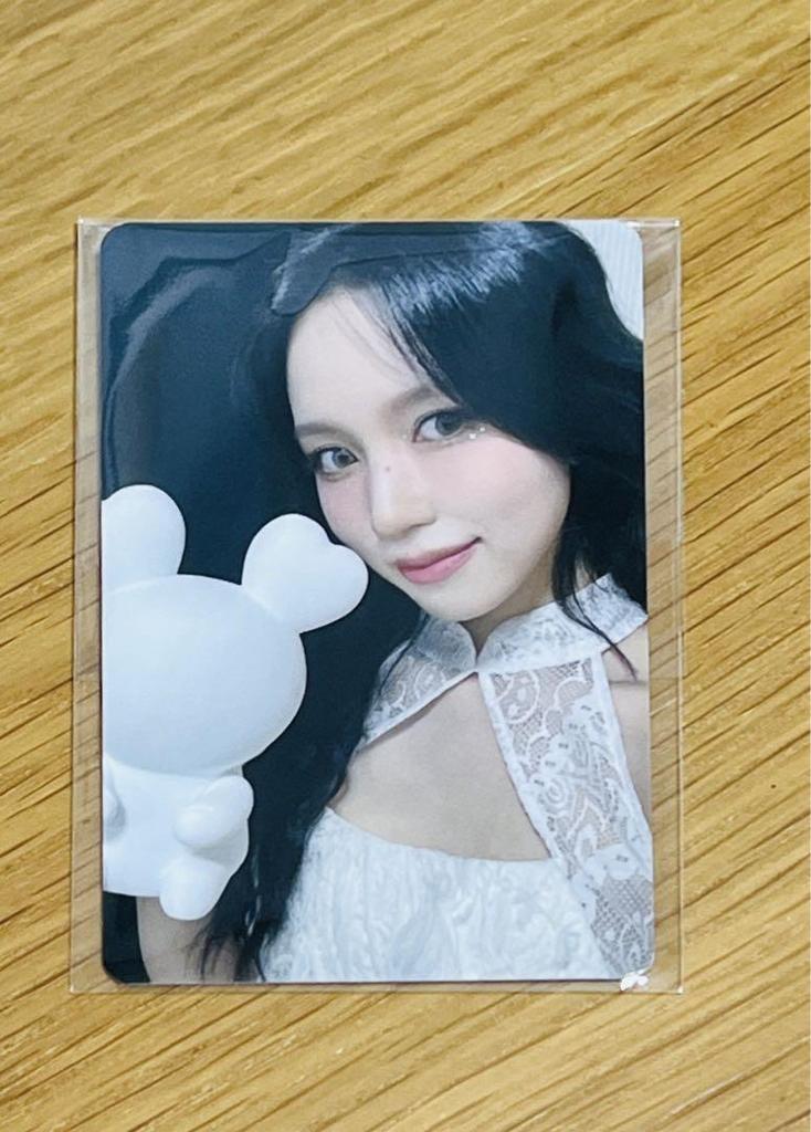 [USED] TWICE Baby LOVELYS Silicone Light Trading Card Mina
