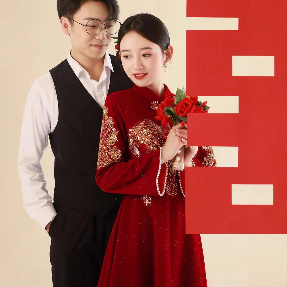 Red Wine Long-Sleeve Qipao Dress: Perfect for Weddings, Homecoming, or Engagements - A Casual Yet Elegant Chinese Autumn Bridal Gown.