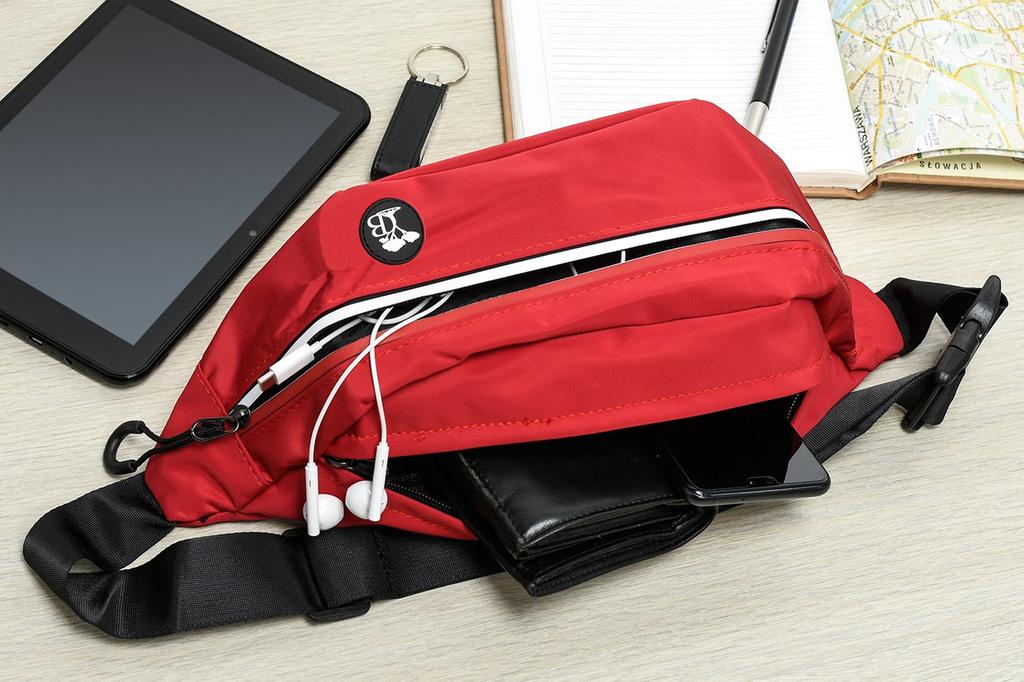 Czerwona Saszetka Nerka Wodoodporna Wytrzymała Pojemna Pas C51