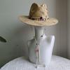 Nuovi Cappelli di Paglia da Donna alla Moda con Ape Metallica Lettera Eleganti per le Vacanze Cappello Boater Estivo a Tesa Piatta Cappello da Sole da Spiaggia