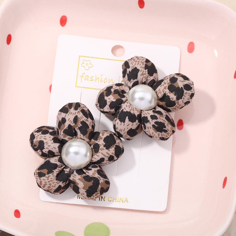 New Korean Pearl Leopard Print Padded Flower Hair Clip with Bow