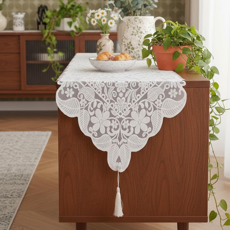 Retro Französische Spitze Tischläufer Weiß Bestickt Langes Tischtuch für Esstisch Sideboard TV-Schrank Kommode Schuhschrank Deko