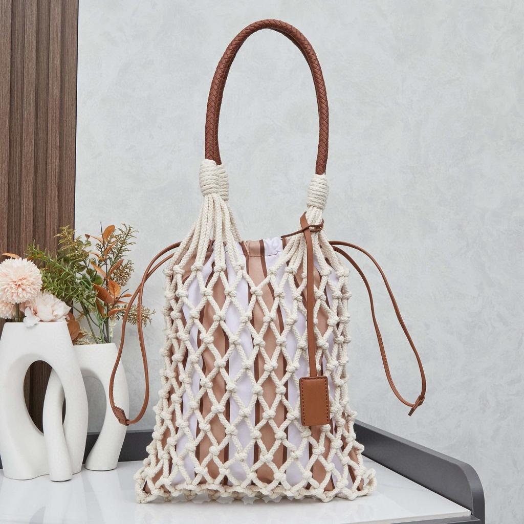 Malá niche designová dutá dekorace Pletená taška 2025 Volný čas Dovolená Plážová síťovaná Ruční Taška přes rameno