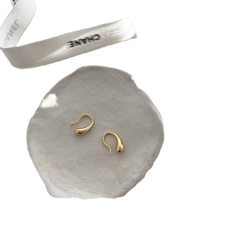 Retro Cool Artistic Water Drop Earrings for Women - Simple, Trendy Ear Hooks with Temperament Style.