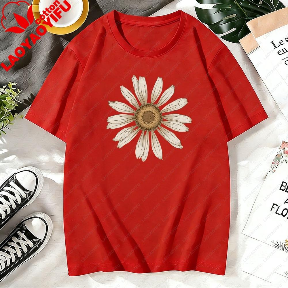 Boho Daisy Flower Tee Minimalist Boho Floral Print Tshirt Vintage Aesthetic Daisy Illustration Casual Outfit Unisex Cotton Tops S