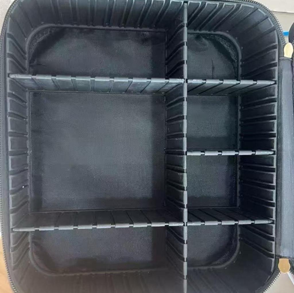 Portable LED Makeup Bag with Full Screen Mirror - Large Capacity Cosmetics Organizer