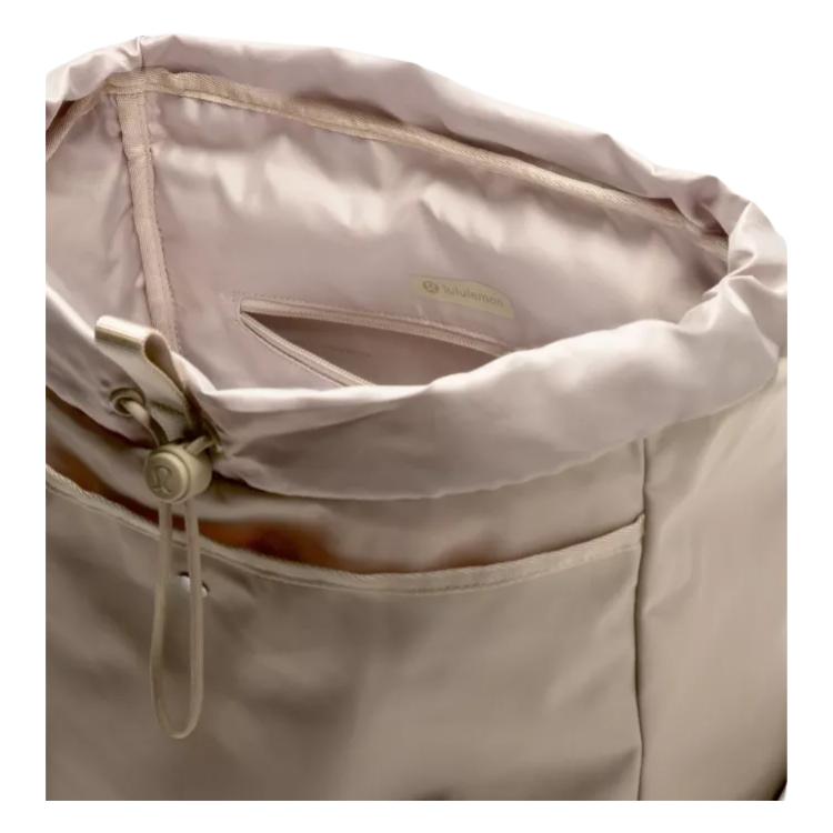 Lululemon Wunderlust 25L Große Kapazität Vielseitig Tragbar Nylon Rucksack Unisex Rucksäcke Pure-Oak Silver LU9AS8S-069458